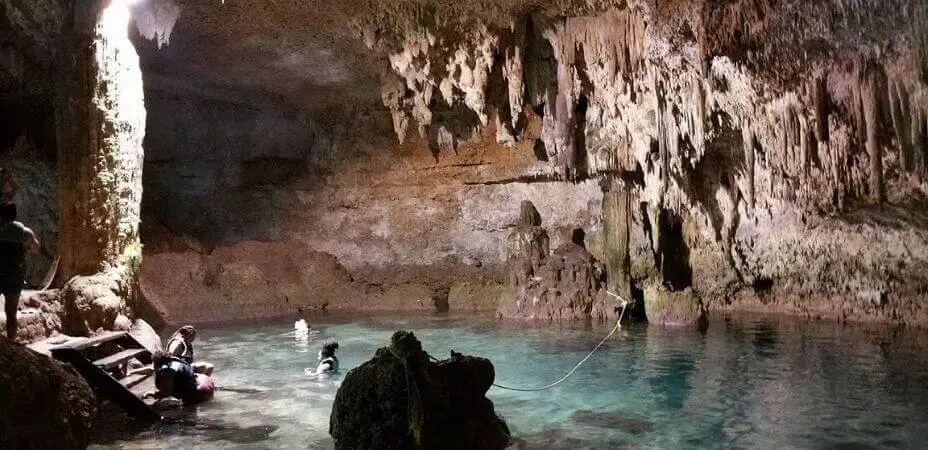 nadar en el Cenote Choo Ha Cenote Choo Ha