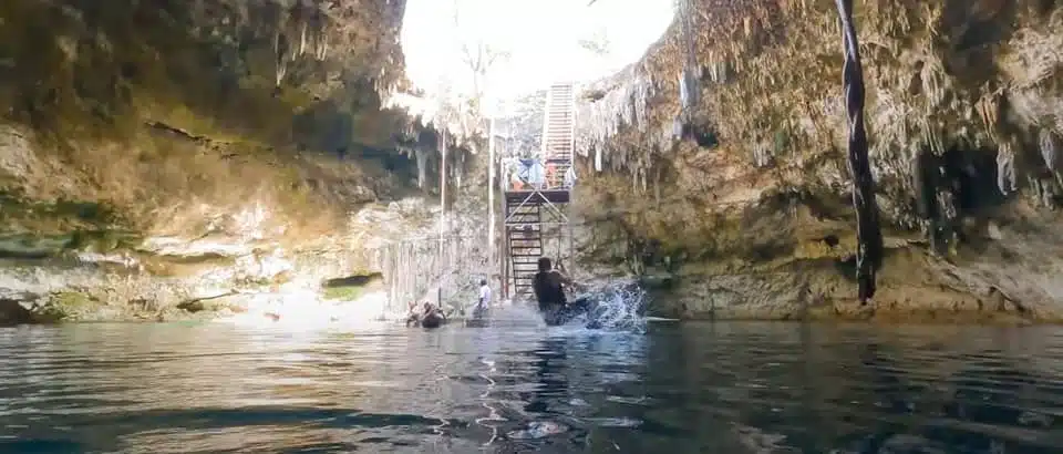 Actividades en Cenote Yaxbacaltun Actividades en Cenote Yaxbacaltun