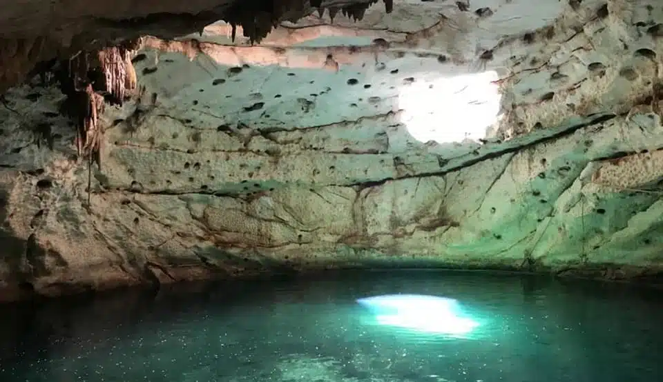 Cenote Hool Kosom Cenote Hool Kosom